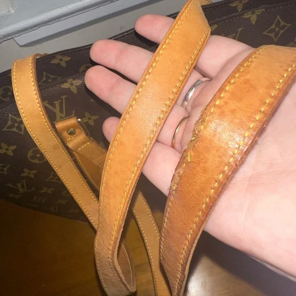 Authentic LV Monogram Babylon - Picture 8 of 14